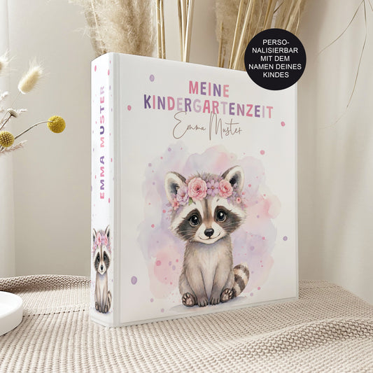 Geschenk zum Kindergartenstart | Kindergartenordner Waschbär Mädchen