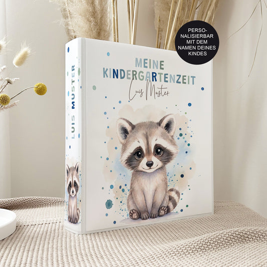 Geschenk zum Kindergartenstart | Kindergartenordner Waschbär Junge